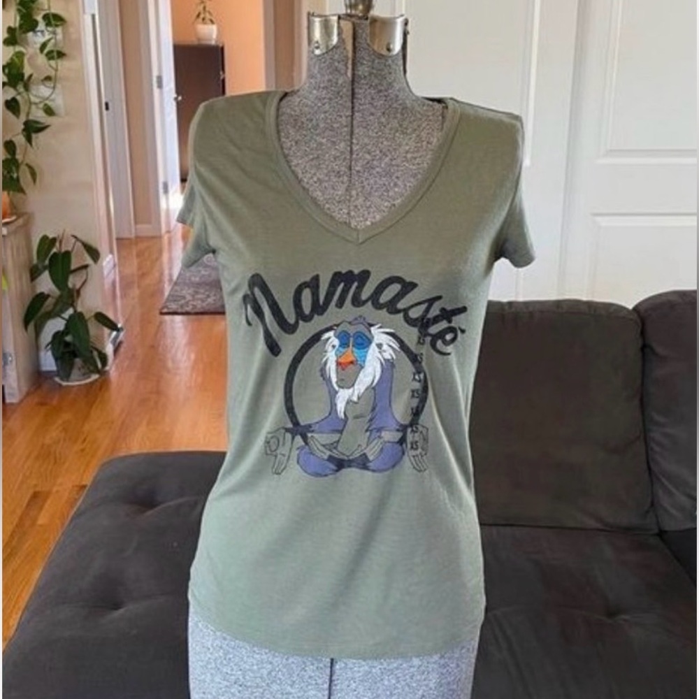 DISNEY “NAMASTE” LION KING RAFIKI GREEN TEE SHORT SLEEVE SHIRT